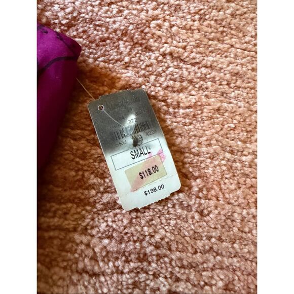 NWT Elie Tahari Silk Sleeveless Top Geometric Print Purple NWT Size S - Picture 2 of 7